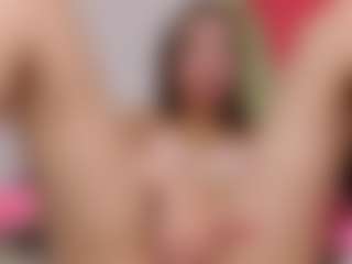 Live cam show with Leri - Striptease Teen (18+) on Camsoda