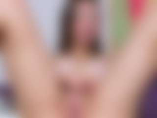 Live cam show with Leri - Fingers on dropp.cam
