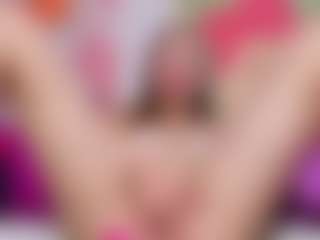 Live cam show with Leri - Teen (18+) on Camsoda