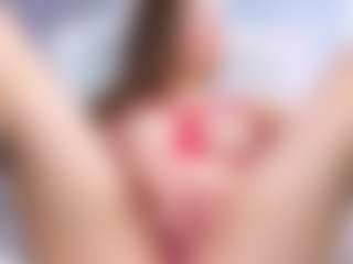 Live cam show with Leri - Green Eyes on Dare Cams
