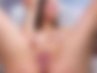 Live cam show with Leri - Ass Bouncing on Gym Cam Girls
