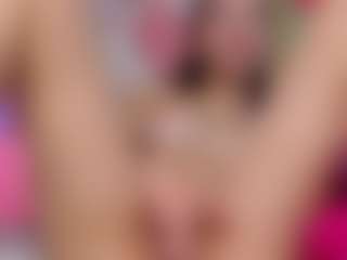 Live cam show with Leri - Natural on TeamSkeetLive