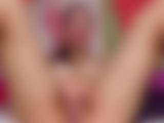 Live cam show with Leri - Handjob on Camsoda