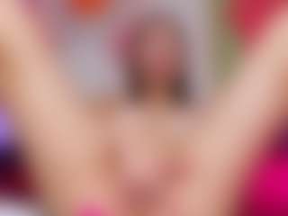 Live cam show with Leri - Tease on MyBangCams