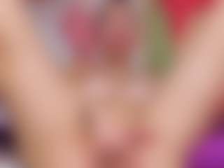 Live cam show with Leri - Fingering Young Adult on studioflirtlive.com