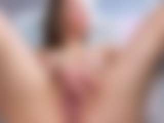 Live cam show with Leri - Skinny on Camsoda
