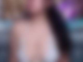 LunaBloom2's Live Sex Cam Show
