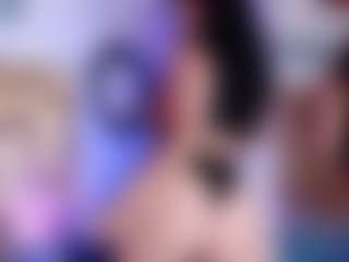 Live cam show with LunaBloom2 - Red Hair on TeamSkeetLive