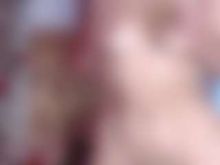 Live cam show with LunaBloom2 - Red Hair Young Adult on Hubzter Live