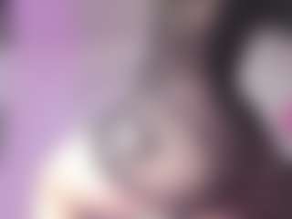 Live cam show with lunna-lust - Brown Eyes on Uber Horny