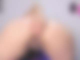 Live cam show with lunna-lust - Athletic Small Tits on pussylord.com