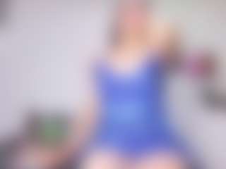 Live cam show with lunna-lust - Skinny on sexytreat.net