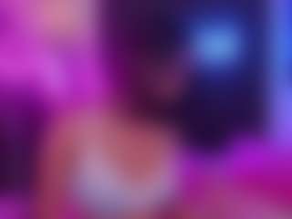 Live cam show with Teen Star - Colombian on xDating