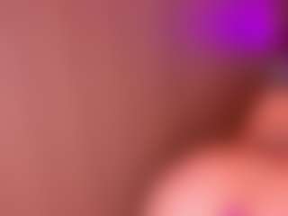 Live cam show with Danna - Oil on xfollow cams