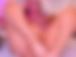 Live cam show with Danna - Shaved Pussy Lovense on Latina Girls
