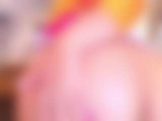 Live cam show with Danna - Strip on CamClone