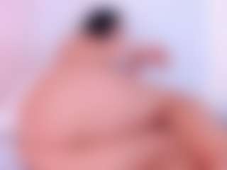 Live cam show with dannavelvet - Spy Curvy on AdultVida.com