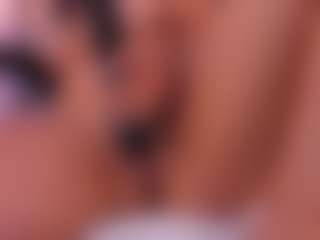 Live cam show with dannavelvet - Oil on Camversity