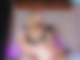 Live cam show with MarianCristal - Blonde Hair on Camsoda