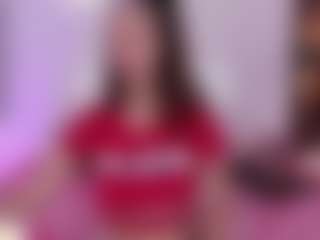 Live cam show with Sophiejoy - Shaved Pussy on Stripli.com