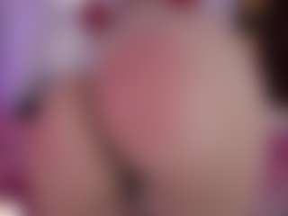 Live cam show with Sophiejoy - Dildo on instabang