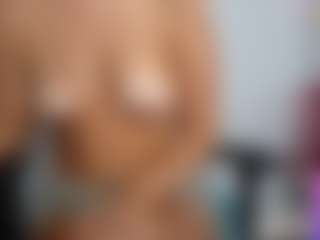 sweetnsassydee's Live Sex Cam Show