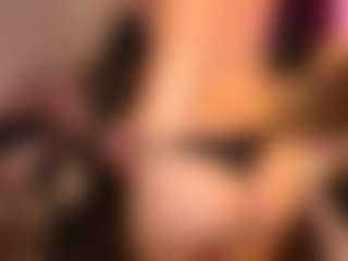 Live cam show with Aytana - Full Nudity on Uber Horny