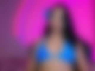 Live cam show with Aytana - Double Penetration on Sweet Sext