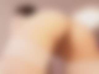 Live cam show with Eva-sonik - Mature on xDating