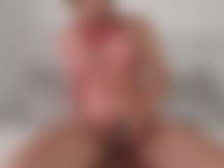 Gymbunnie's Live Sex Cam Show