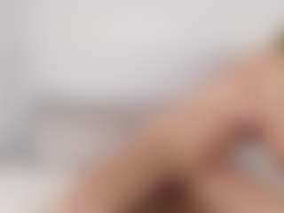 Live cam show with Gymbunnie - Big Clit on SmokeAndPoke