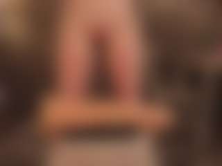 Live cam show with Annie - Ride Torso on Instabang