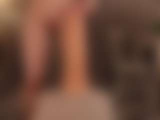 Live cam show with Annie - Blonde Hair on EXY