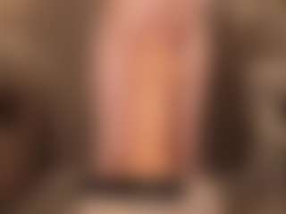 Live cam show with Annie - Petite on Camsoda