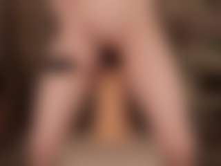 Live cam show with Annie - Blonde Hair on TeamSkeetLive