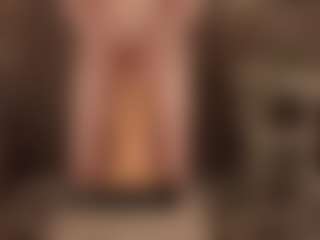 Live cam show with Annie - Blonde Hair Petite on AdultVida.com