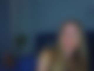 Live cam show with lisi4ka77 - Double Penetration on livesuperchat.net