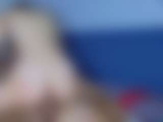 Kristi_Wolf's Live Sex Cam Show