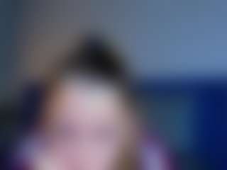 Live cam show with Kristi_Wolf - Facial on Camsoda