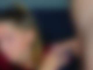 Live cam show with Kristi_Wolf - Blowjob on TastyBlacksLive