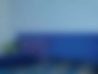 Live cam show with Kristi_Wolf - Skinny on TastyBlacksLive
