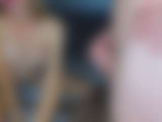 Live cam show with Kristi_Wolf - Skinny on TeamSkeetLive