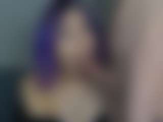 Live cam show with cruzzzdhalia - HD on livesexfox.com