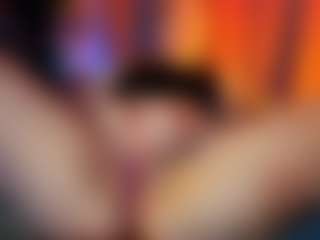 Live cam show with Elsiee - Petite on crypto-cams