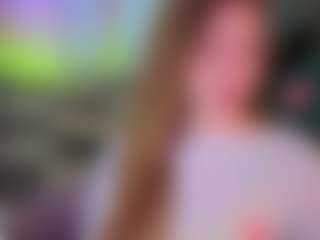 Live cam show with Elsiee - Blonde Hair on Free Soda