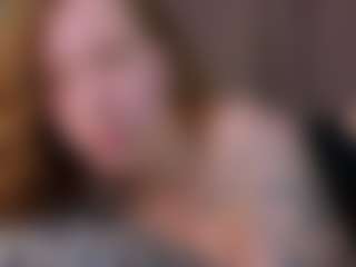 Live cam show with Elsiee - Curvy Toys on Gym Cam Girls