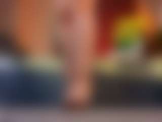 Live cam show with Elsiee - College Curvy on TottyGirls