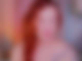 Live cam show with Elsiee - Pornstar Public on Camsoda