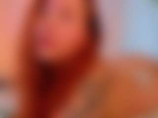Live cam show with Elsiee - Oil on Camsoda