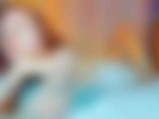 Live cam show with Elsiee - College on Camsoda